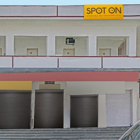 Spot On Shree Naman Guest House Сонипат Екстериор снимка