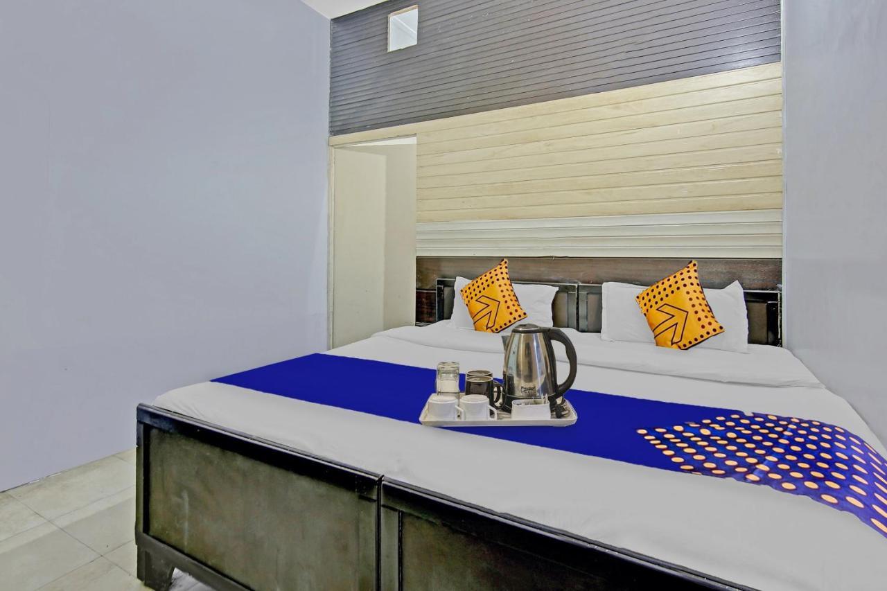 Spot On Shree Naman Guest House Сонипат Екстериор снимка
