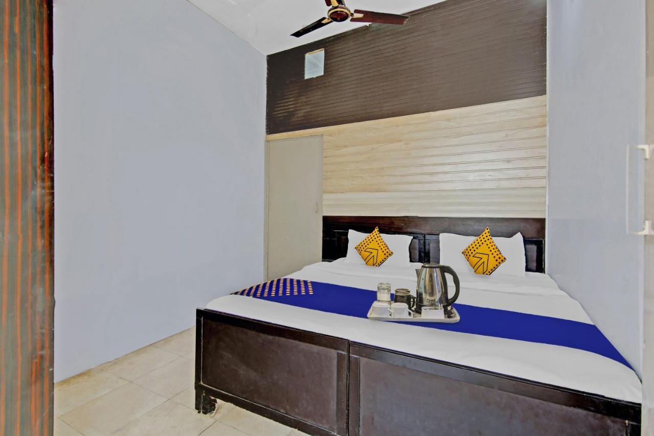 Spot On Shree Naman Guest House Сонипат Екстериор снимка