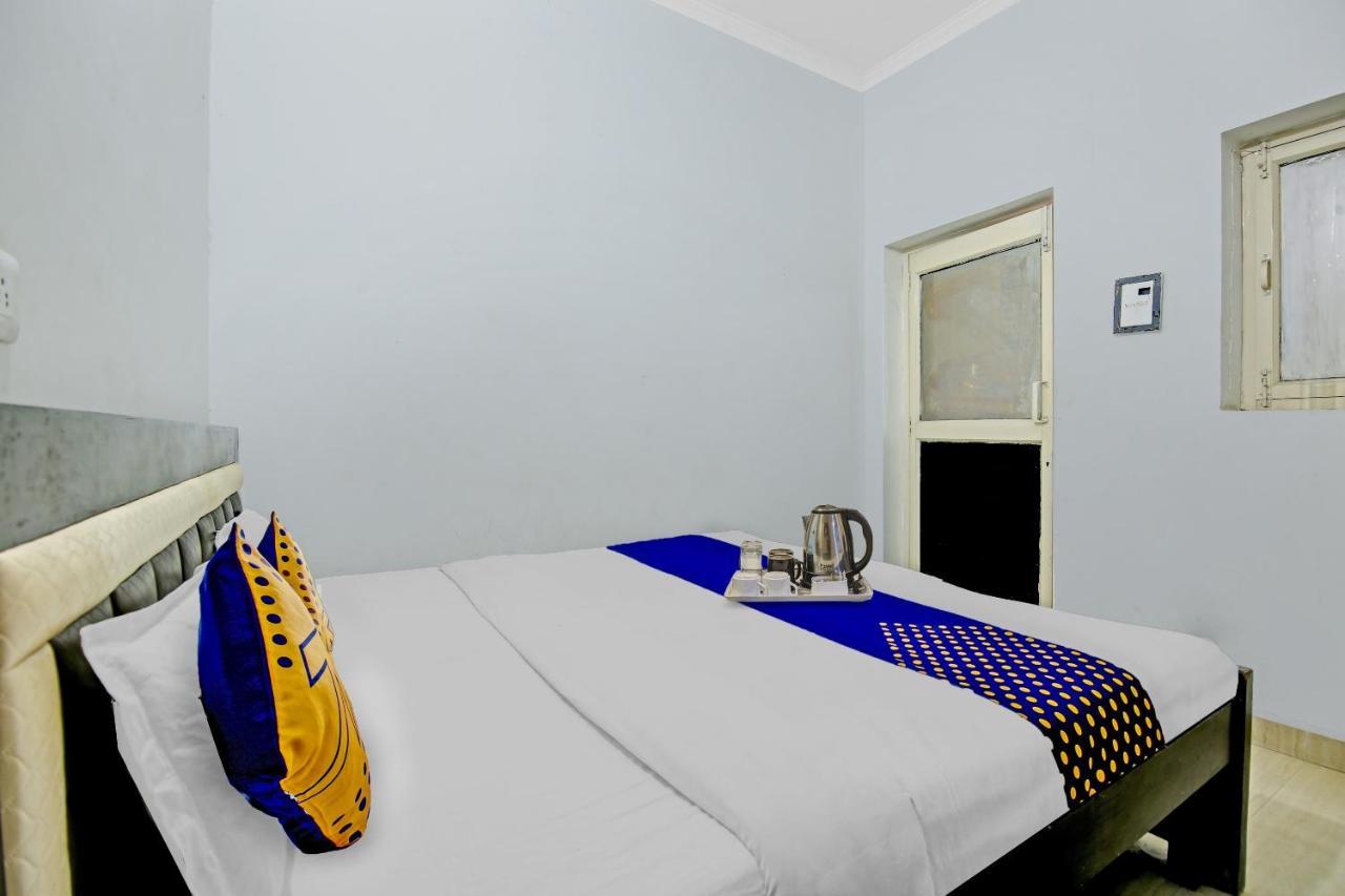 Spot On Shree Naman Guest House Сонипат Екстериор снимка