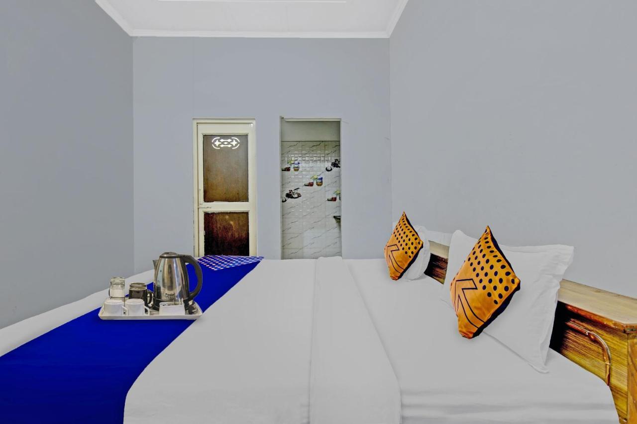 Spot On Shree Naman Guest House Сонипат Екстериор снимка