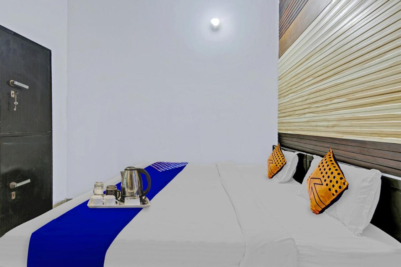 Spot On Shree Naman Guest House Сонипат Екстериор снимка