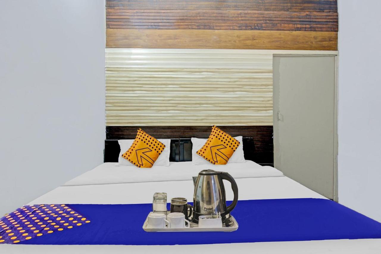 Spot On Shree Naman Guest House Сонипат Екстериор снимка